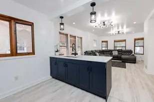 2322 S 63rd St, West Allis, WI 53219 - Photo 7