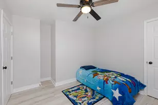 2322 S 63rd St, West Allis, WI 53219 - Photo 13