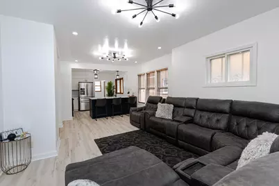 2322 S 63rd St, West Allis, WI 53219 - Photo 7