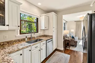 2658 N 88th St, Wauwatosa, WI 53226 - Photo 5