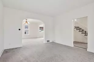 1503 Thurston Ave, Racine, WI 53405 - Photo 9