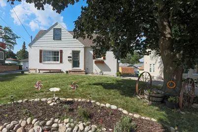 626  Union St, Hartford, WI 53027 - Photo 3