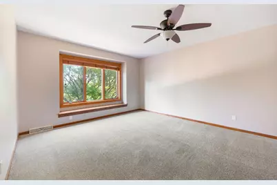 S67W23715  Fernwood Ct, Vernon, WI 53189 - Photo 15