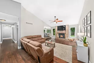 N64W33946 Lakeview Dr, Merton, WI 53066 - Photo 3