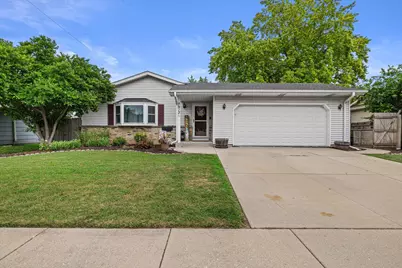 7913  48th Ave, Kenosha, WI 53142 - Photo 1