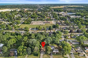 2021 4 Mile Rd, Racine, WI 53402 - Photo 3