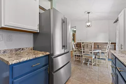 2021  4 Mile Rd, Racine, WI 53402 - Photo 15