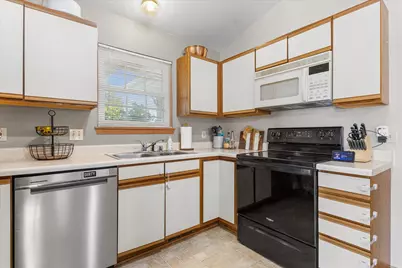 10365 S Kelly Dr, Oak Creek, WI 53154 - Photo 19