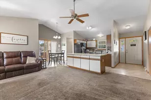 10365 S Kelly Dr, Oak Creek, WI 53154 - Photo 17