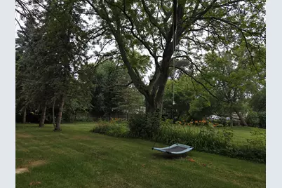 2027  Summit Ave, Waukesha, WI 53188 - Photo 39