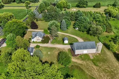 4827  Beaver Dam Rd, Barton, WI 53090 - Photo 9