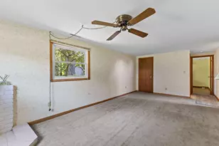 5429 Erie St, Racine, WI 53402 - Photo 25