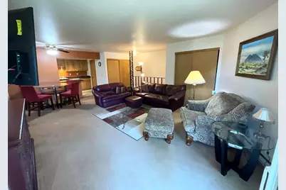 W169N11586  Biscayne Dr #13, Germantown, WI 53022 - Photo 3