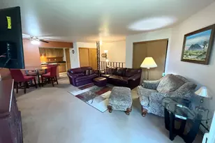 W169N11586 Biscayne Dr, Germantown, WI 53022 - Photo 3