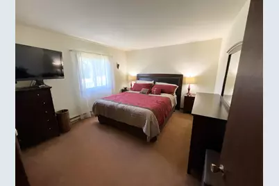 W169N11586  Biscayne Dr #13, Germantown, WI 53022 - Photo 9