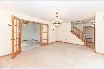 11042 W Villa Ave, Milwaukee, WI 53224 - Photo 5