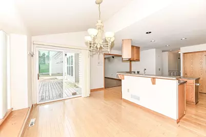 11042 W Villa Ave, Milwaukee, WI 53224 - Photo 13