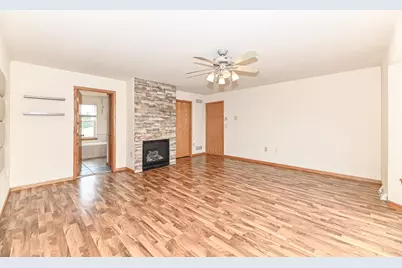 11042 W Villa Ave, Milwaukee, WI 53224 - Photo 23