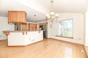 11042 W Villa Ave, Milwaukee, WI 53224 - Photo 15