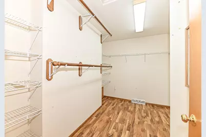 11042 W Villa Ave, Milwaukee, WI 53224 - Photo 27