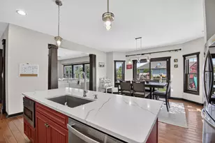 5252 Main St, Pleasant Prairie, WI 53158 - Photo 17