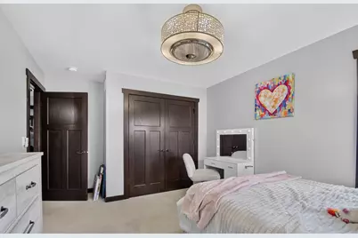 5252  Main St, Pleasant Prairie, WI 53158 - Photo 29
