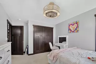 5252 Main St, Pleasant Prairie, WI 53158 - Photo 29