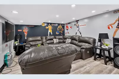 5252  Main St, Pleasant Prairie, WI 53158 - Photo 35