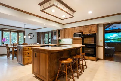 1790  Kelly Ln, Brookfield, WI 53045 - Photo 11