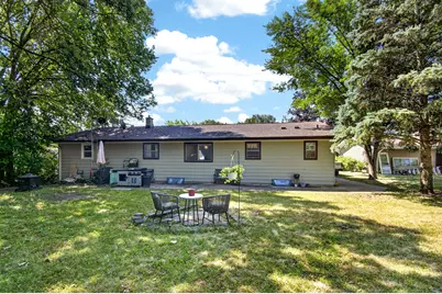586  Oak St, Burlington, WI 53105 - Photo 27