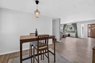 586 Oak St, Burlington, WI 53105 - Photo 9