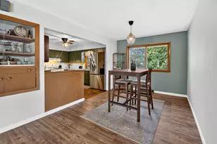 586 Oak St, Burlington, WI 53105 - Photo 9