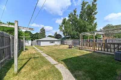 3425 S 1st St, Milwaukee, WI 53207 - Photo 27