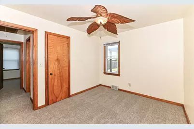 3425 S 1st St, Milwaukee, WI 53207 - Photo 15
