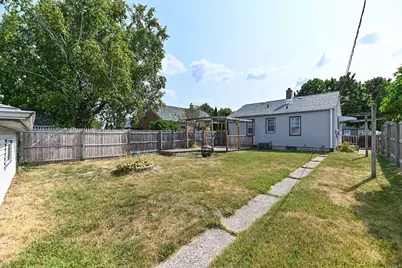 3425 S 1st St, Milwaukee, WI 53207 - Photo 29