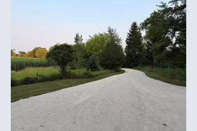 W340N9005  Townline Rd, Lac La Belle, WI 53066 - Photo 3