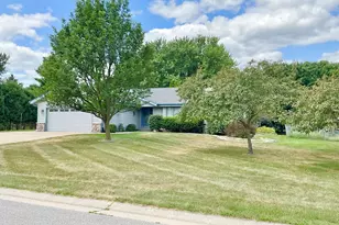 W236N7179 Meadow Ln, Sussex, WI 53089 - Photo 19