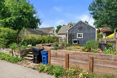 3321  Tenth Ave, Racine, WI 53402 - Photo 5