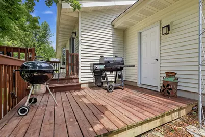 1020 S Washington Dr, Howards Grove, WI 53083 - Photo 33