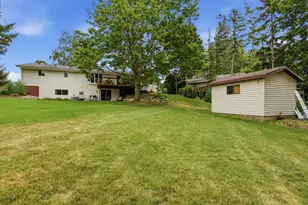 1020 S Washington Dr, Howards Grove, WI 53083 - Photo 31