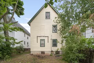 2026 N 48th St, Milwaukee, WI 53208 - Photo 23