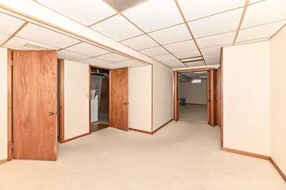 3310 E Woodview Ave, Oak Creek, WI 53154 - Photo 23