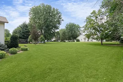 4033  Beverly Dr, Onalaska, WI 54650 - Photo 35