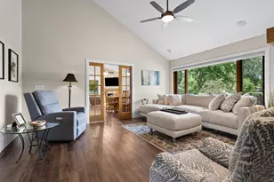 4033 Beverly Dr, Onalaska, WI 54650 - Photo 5