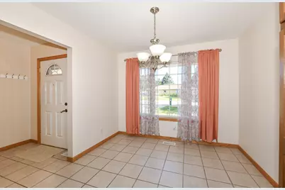 215  Westward Dr, Elkhorn, WI 53121 - Photo 3