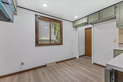 419  Hayes Ave, Racine, WI 53405 - Photo 11