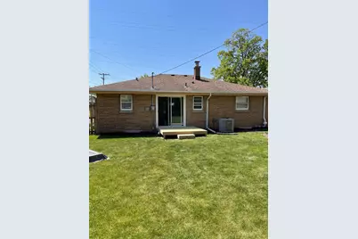 1422 W Van Norman Ave, Milwaukee, WI 53221 - Photo 5