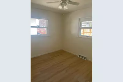 1422 W Van Norman Ave, Milwaukee, WI 53221 - Photo 35