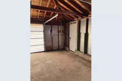 1422 W Van Norman Ave, Milwaukee, WI 53221 - Photo 91