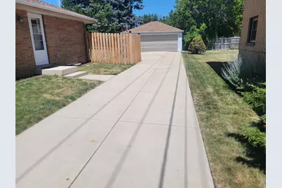 1422 W Van Norman Ave, Milwaukee, WI 53221 - Photo 85